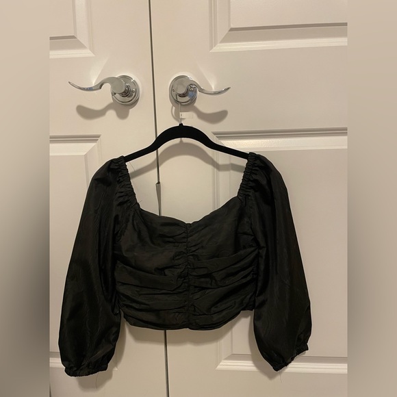 Black blouse - Picture 3 of 3